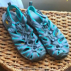 Keen whisper trail and water shoe